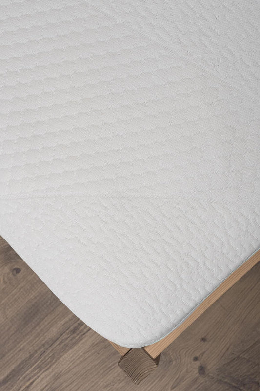 Waschbarer Bambusteppich mit wellenförmigem Muster, ideal für moderne Wohnräume