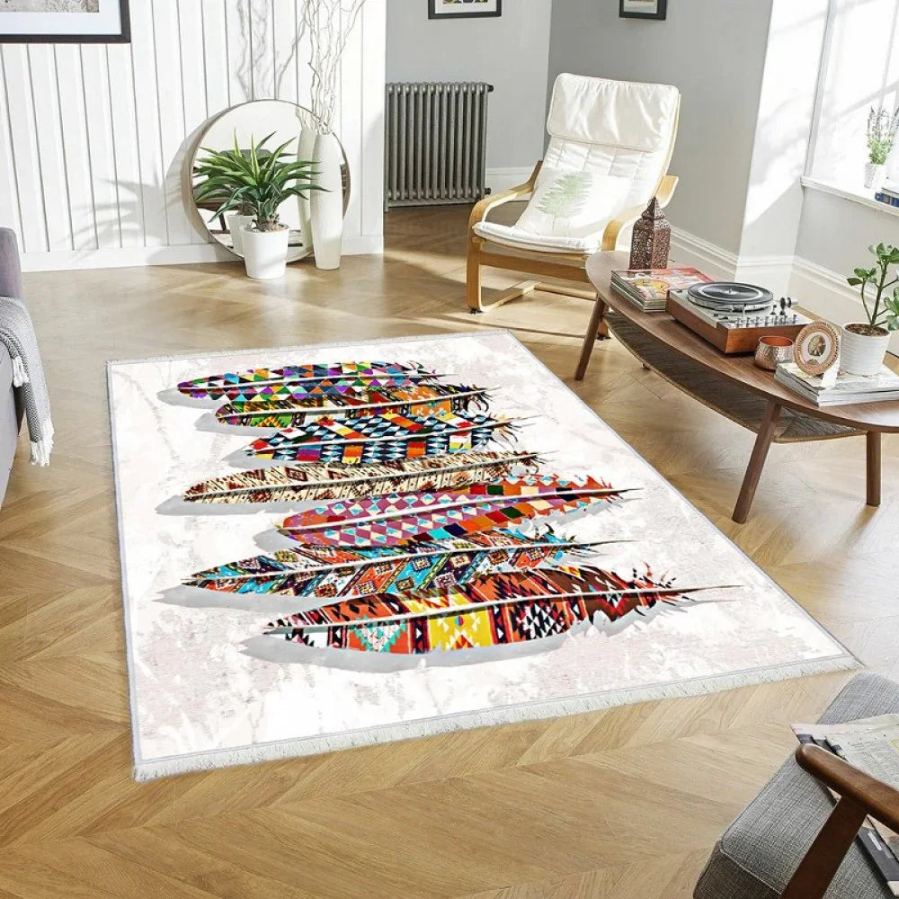Bunt gemusterter waschbarer Teppich mit Federmotiv im Wohnzimmer, ideal für moderne Einrichtung
