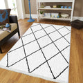Waschbarer Teppich mit schwarzem Karomuster auf weißem Grund, ideal für Wohnzimmer